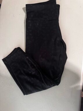 Under Armour Black Performance Leggings - XL